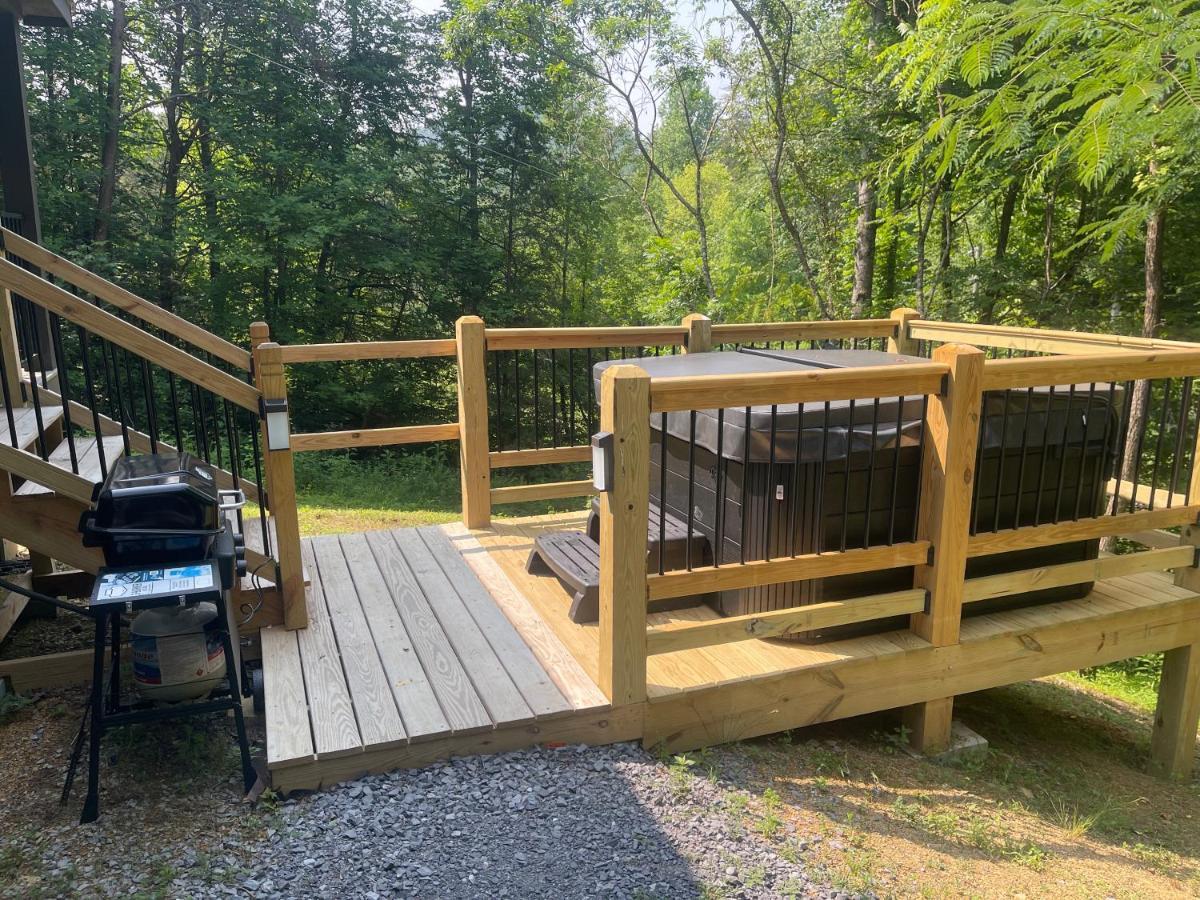 Crescent Moon Cabin Sevierville Exterior photo
